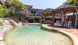 RE 0007 Unit 15 Point Lookout Beach Resort Dolphin Real Estate