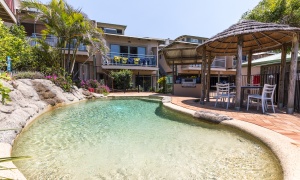 RE 0007 Unit 15 Point Lookout Beach Resort Dolphin Real Estate