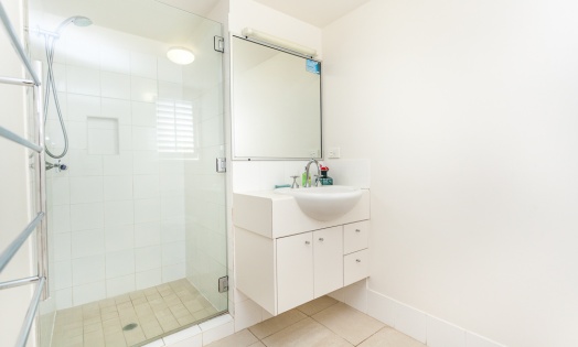 RE 0022 Seychelles Stradbroke Holiday Accommodation