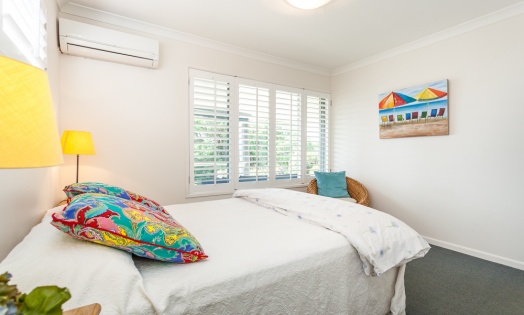 RE 0023 Seychelles Stradbroke Holiday Accommodation