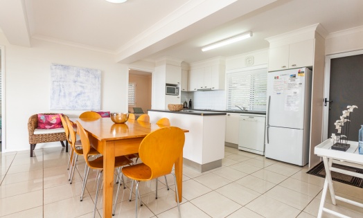 RE 0066 Seychelles Stradbroke Holiday Accommodation