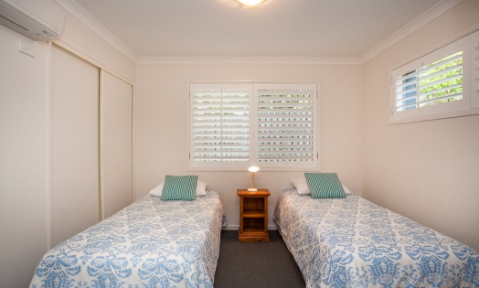 RE 0101 Seychelles Stradbroke Holiday Accommodation
