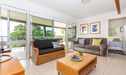 RE 0174 Seychelles Stradbroke Holiday Accommodation