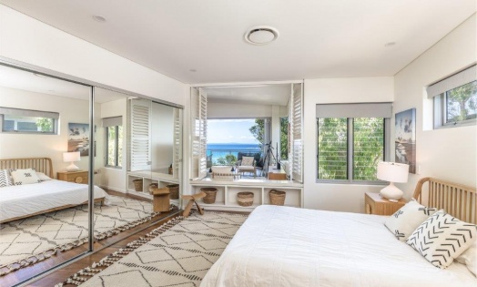 RE 0095 Unit 15 Waves Resort Dolphin Real Estate