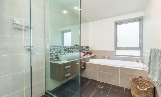 RE 0144 Unit 15 Waves Resort Dolphin Real Estate