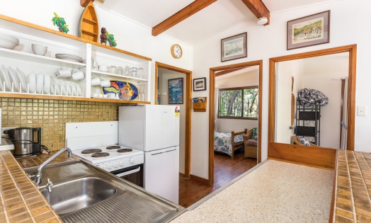 RE 0232 Little Malibu 14 Tramican St Holiday Accommodation